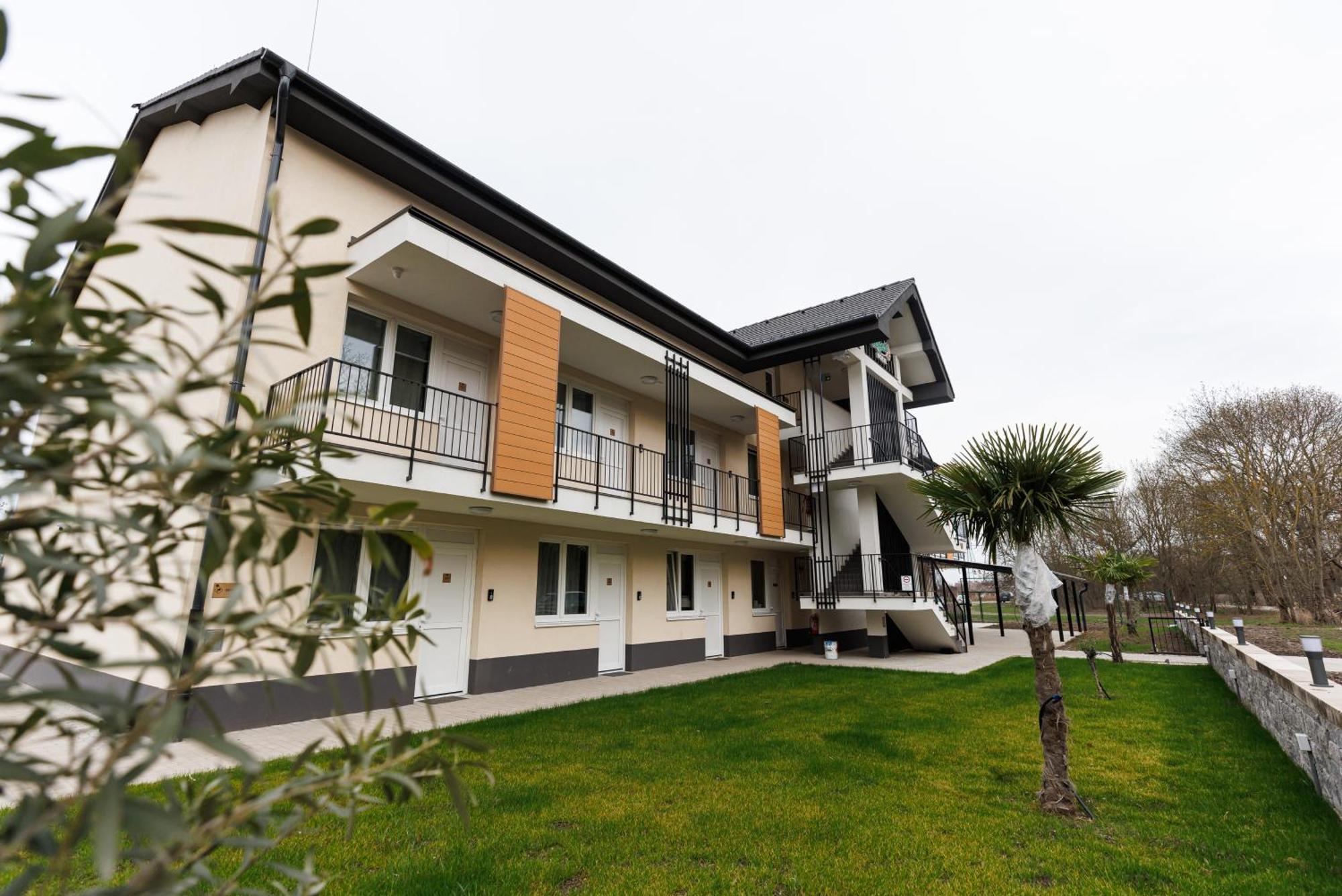 Safari Hotel Segedyn Zewnętrze zdjęcie