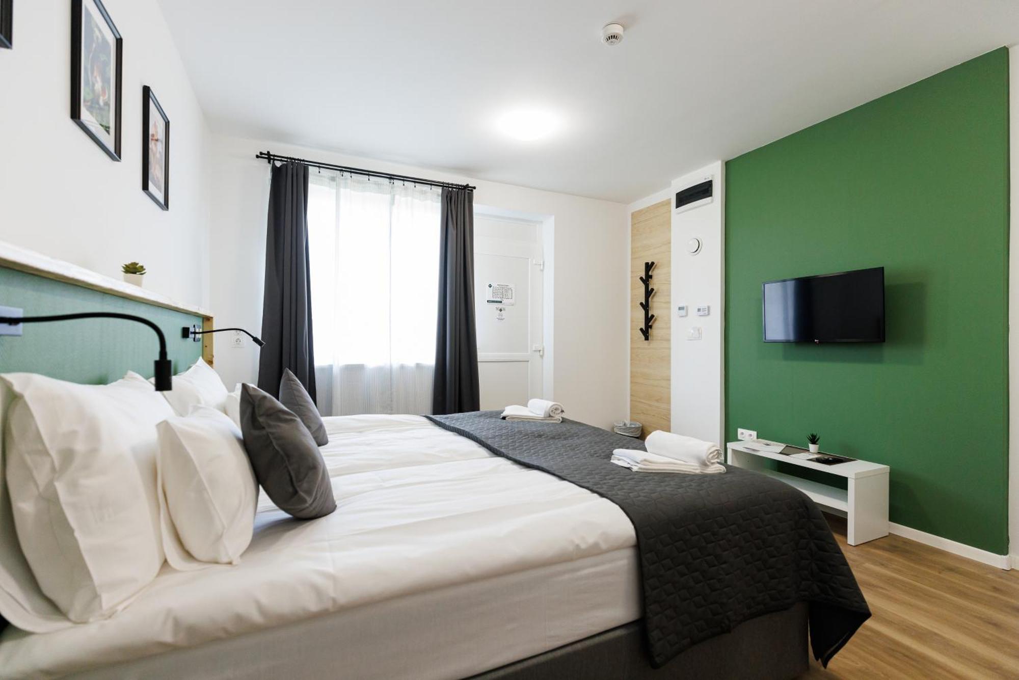 Safari Hotel Segedyn Zewnętrze zdjęcie