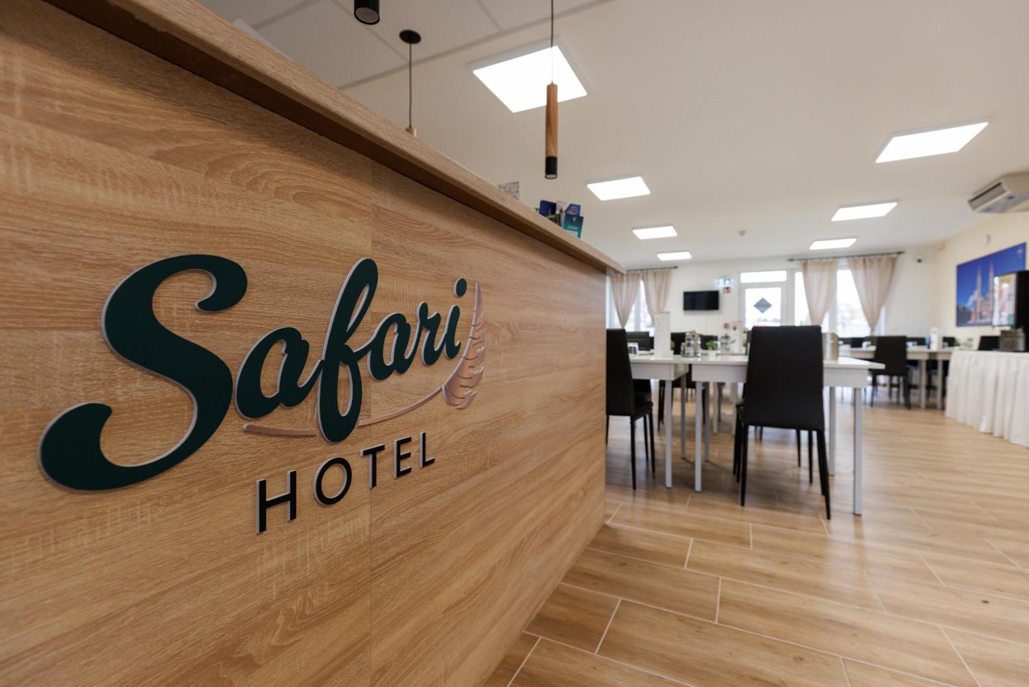Safari Hotel Segedyn Zewnętrze zdjęcie
